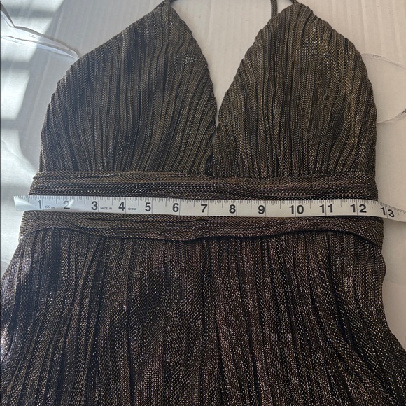 Lulus Looking Radiant black/gold metallic pleated maxi dress,straps adjust, XS - Picture 9 of 9